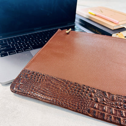 Case de couro para notebook Bruna - Whisky