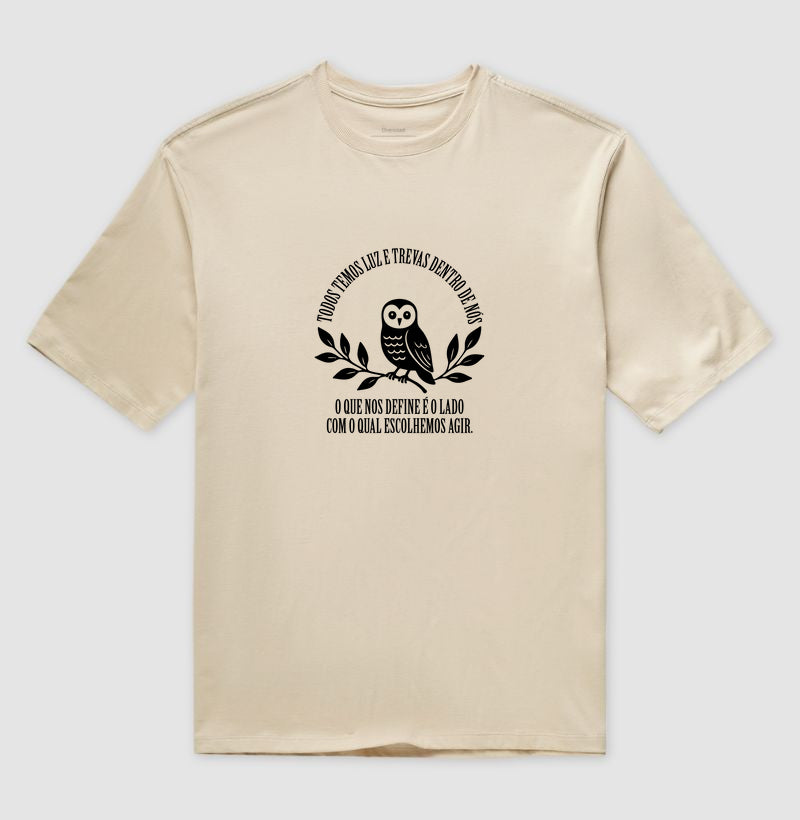 Camiseta oversized Luz e Trevas