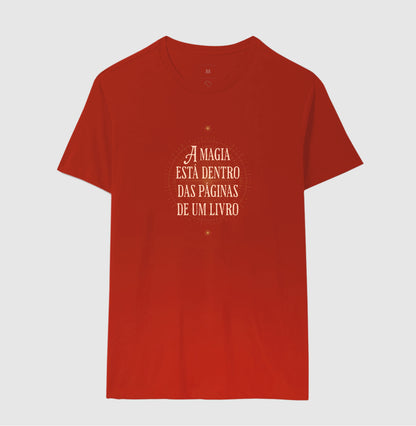 Camiseta Magia nas páginas