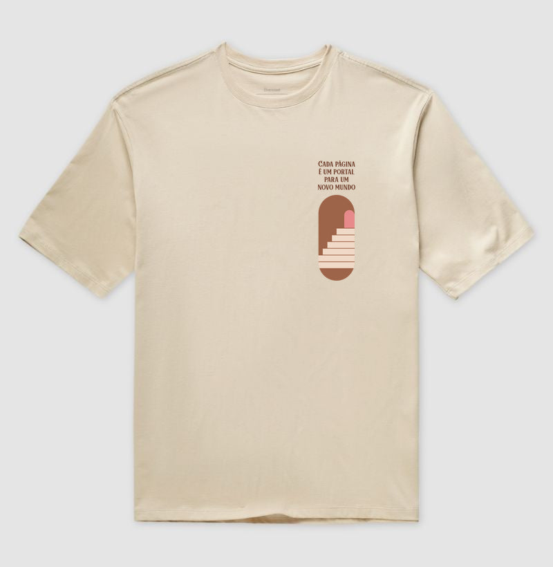 Camiseta oversized Cada página é um portal